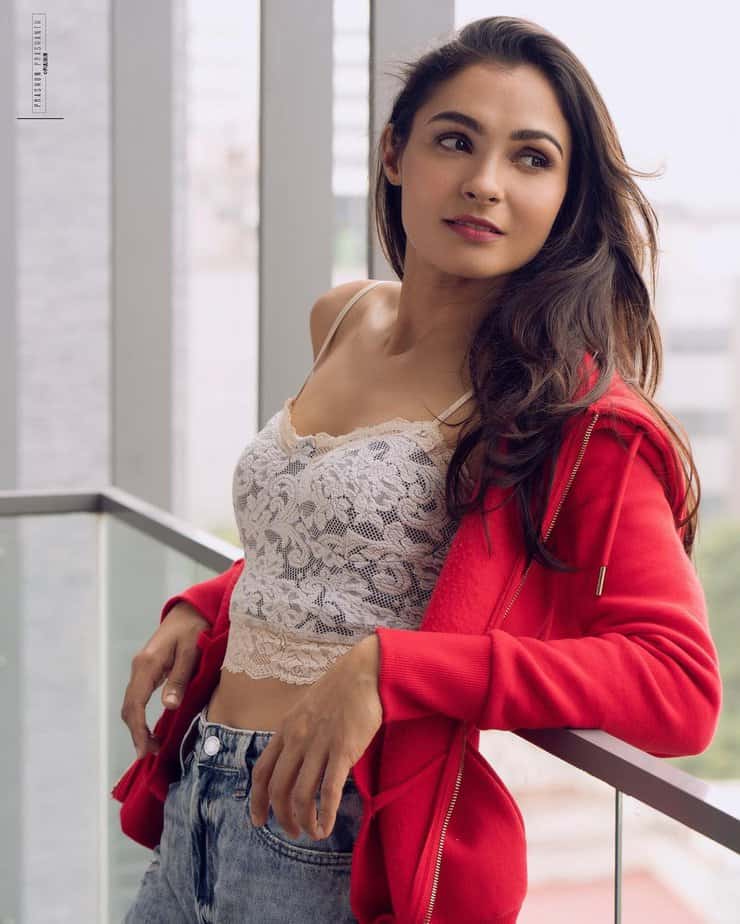 andrea jeremiah - updatenews360