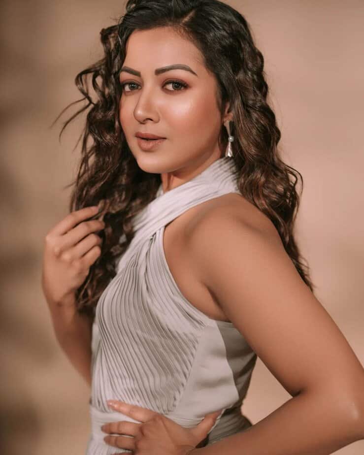 Catherine Tresa - updatenews360