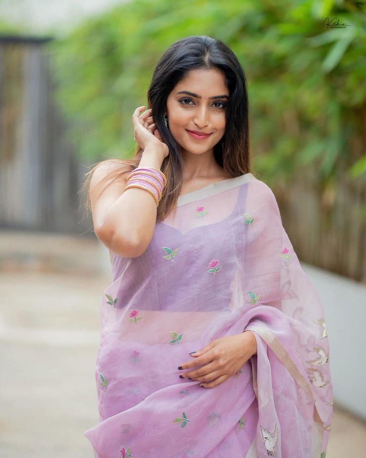 Reba Monica John-updatenews360