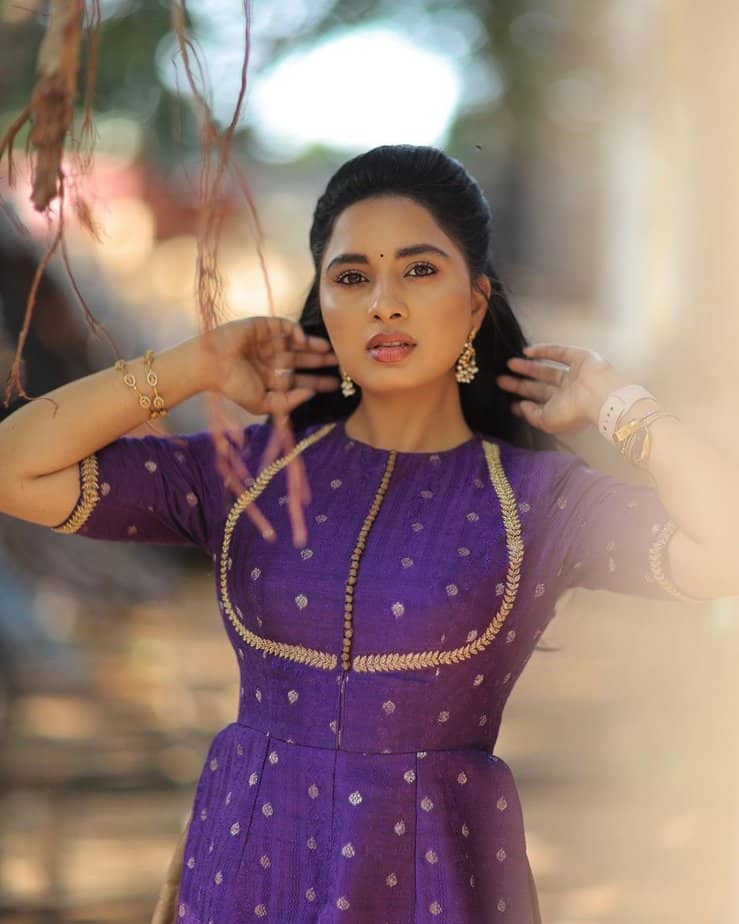 srushti dange - updatenews360