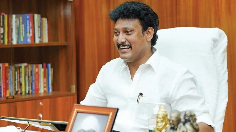 Minister Anbil Mahesh Poyyamozhi